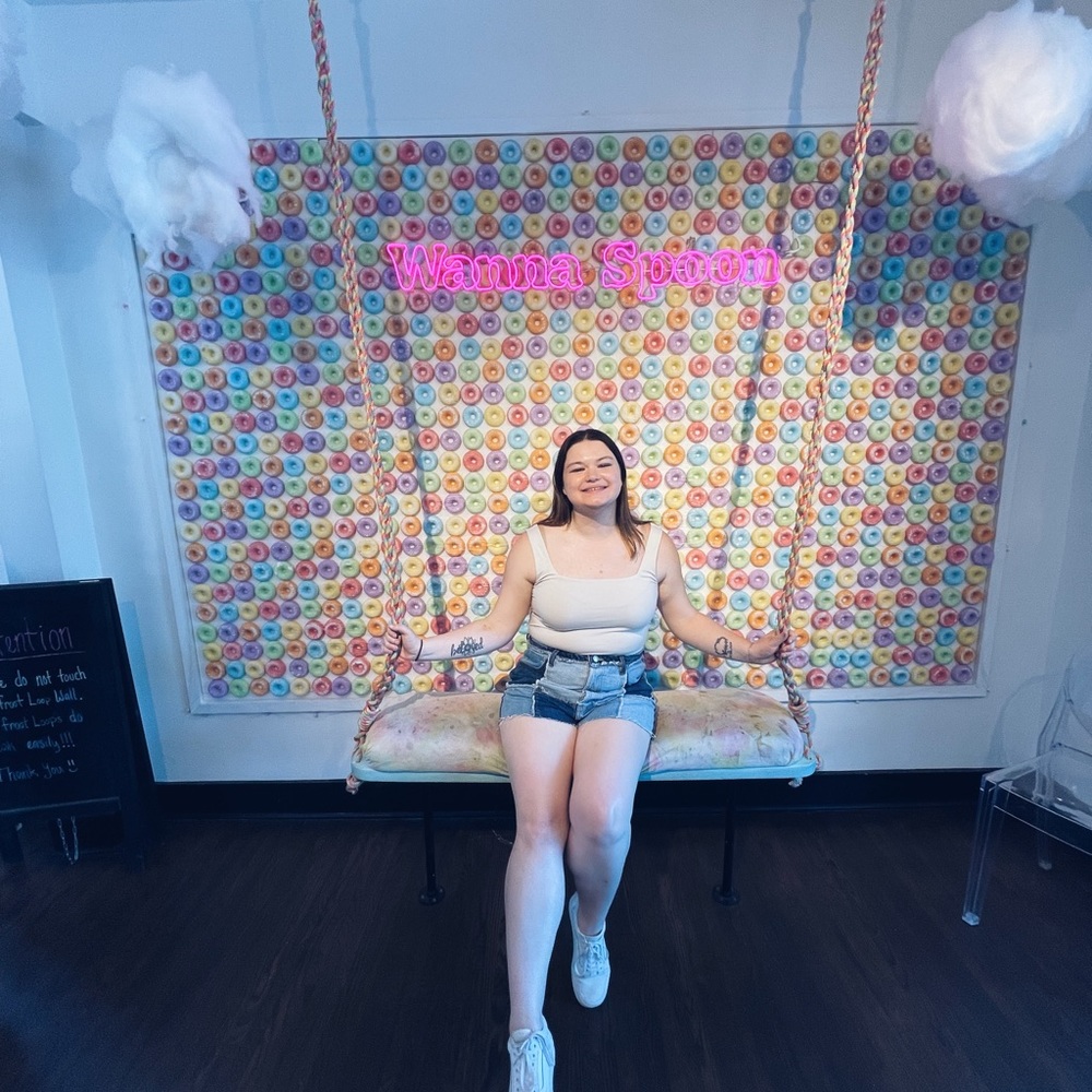 Meet your Posher, Courtney